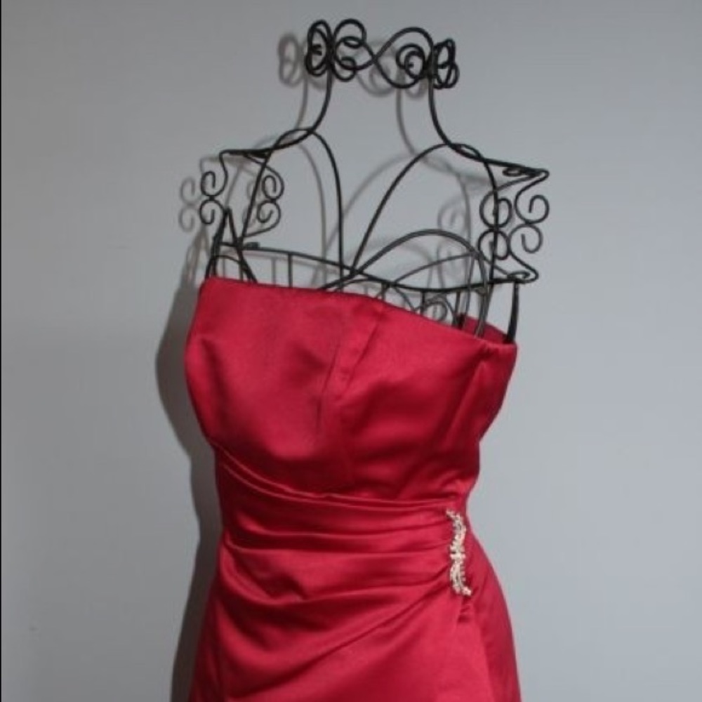 David's Bridal bridesmaid’s dress, Style 8567